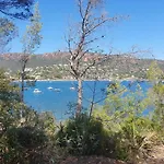 Maison Provencale Authentique En Front De Mer A Agay 别墅