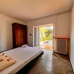 Maison Provencale Authentique En Front De Mer A Agay *