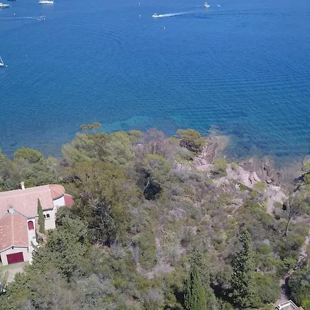 Avec Piscine Et Privee La Crique Agay Villa Saint-Raphael (Var)