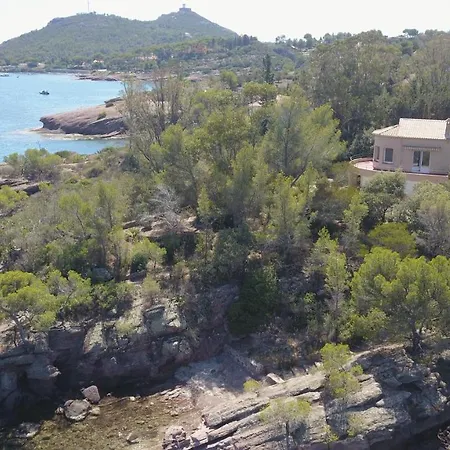 Avec Piscine Et Privee La Crique Agay