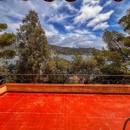 Avec Piscine Et Privee La Crique Agay * Saint-Raphael (Var)