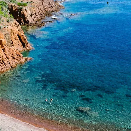 Maison Provencale Authentique En Front De Mer A Agay 别墅