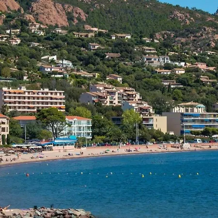 Charmante Provencale Pieds Dans L'eau Avec Piscine Et Privee Villa Saint-Raphaël